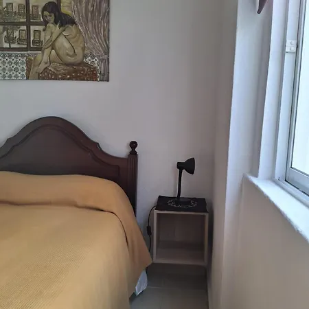 Olive Hostal *